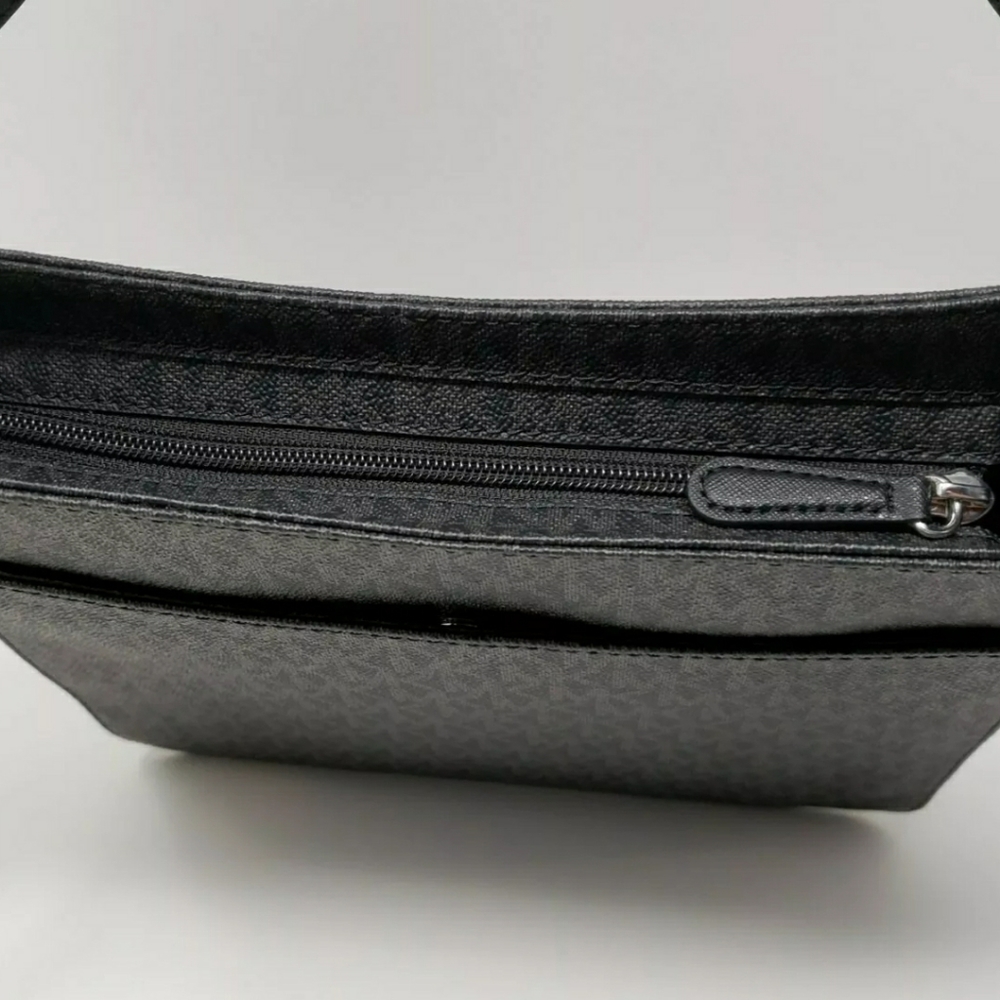 Michael Kors Messenger Crossbody - Picture 5 of 7